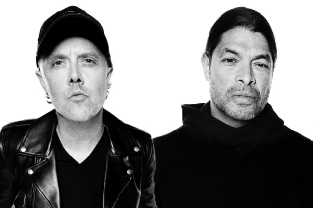 Metallica: басист за барабанщика
