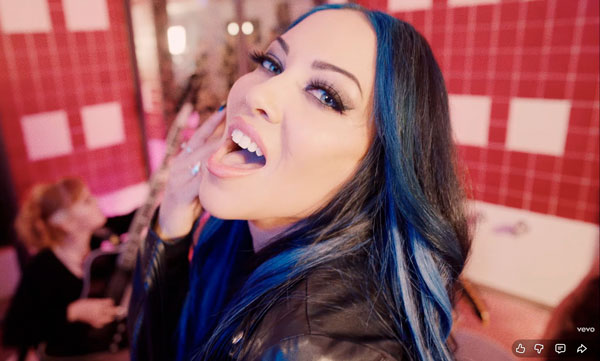 Причина ухода Карлы Харви из BUTCHER BABIES
